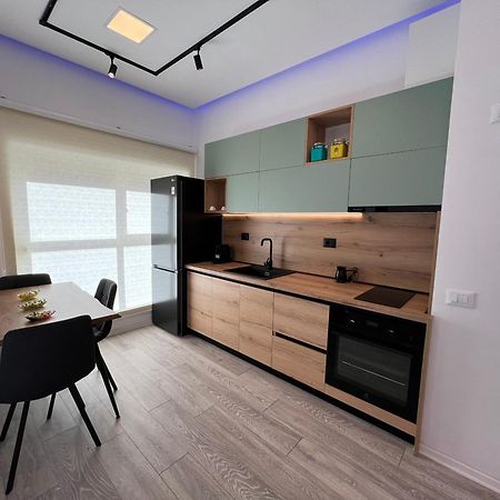 Sunflower Apartment Tirana Exterior photo