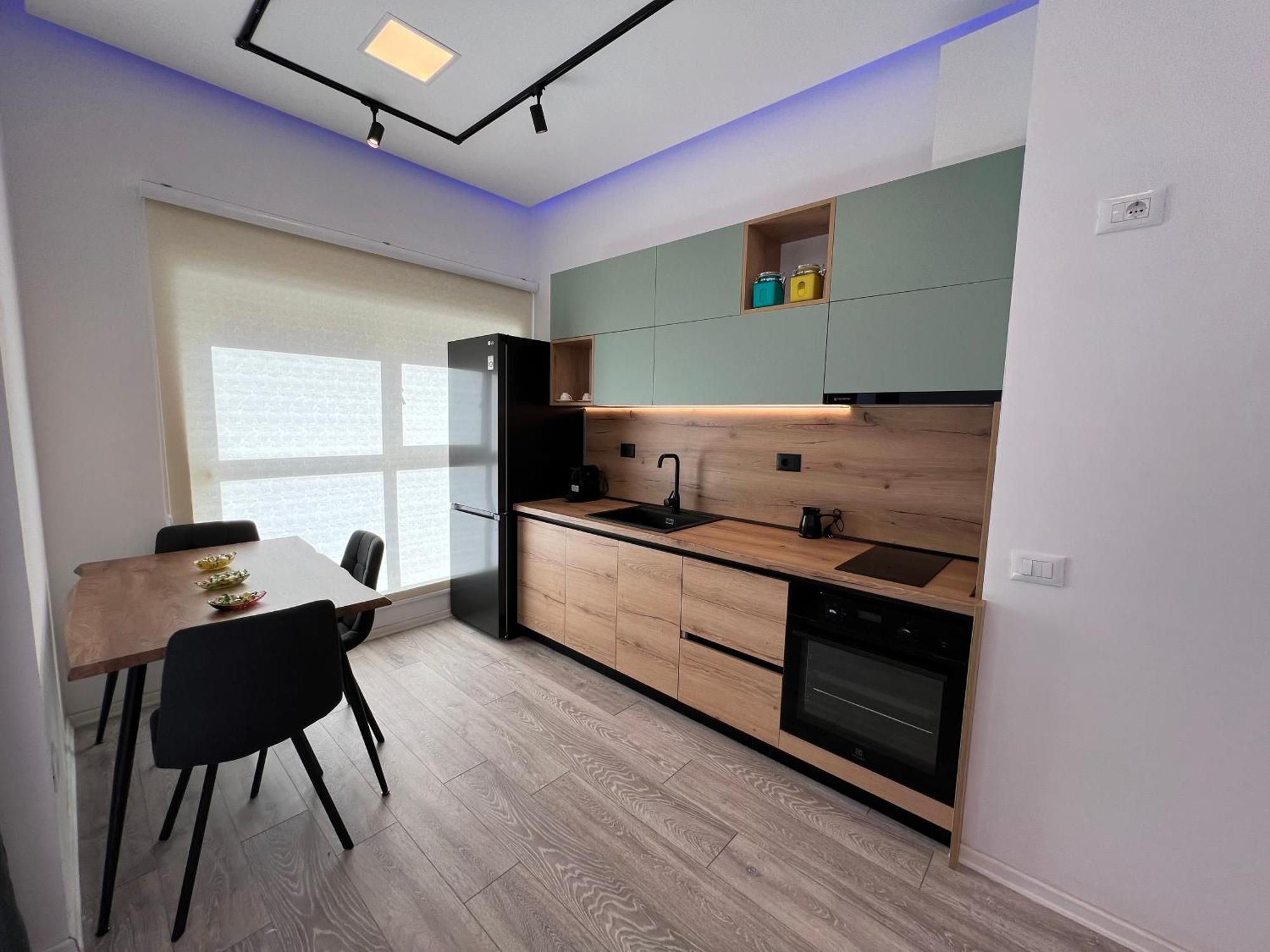 Sunflower Apartment Tirana Exterior photo