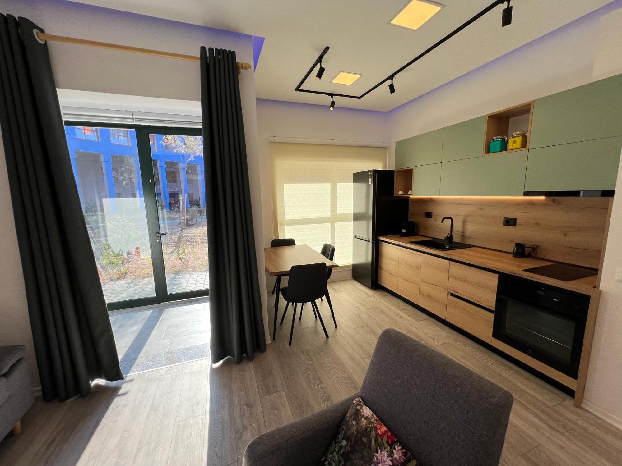 Sunflower Apartment Tirana Exterior photo