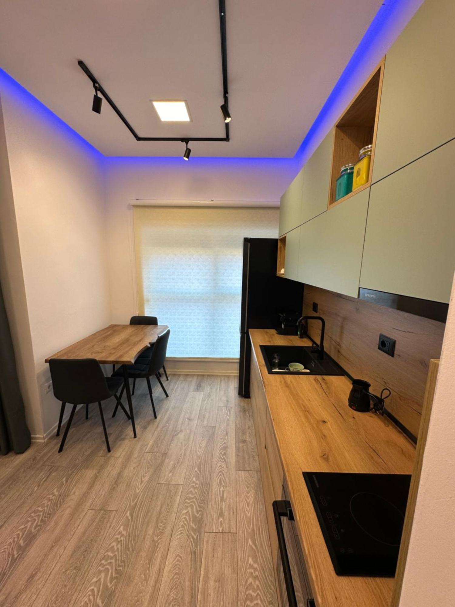 Sunflower Apartment Tirana Exterior photo
